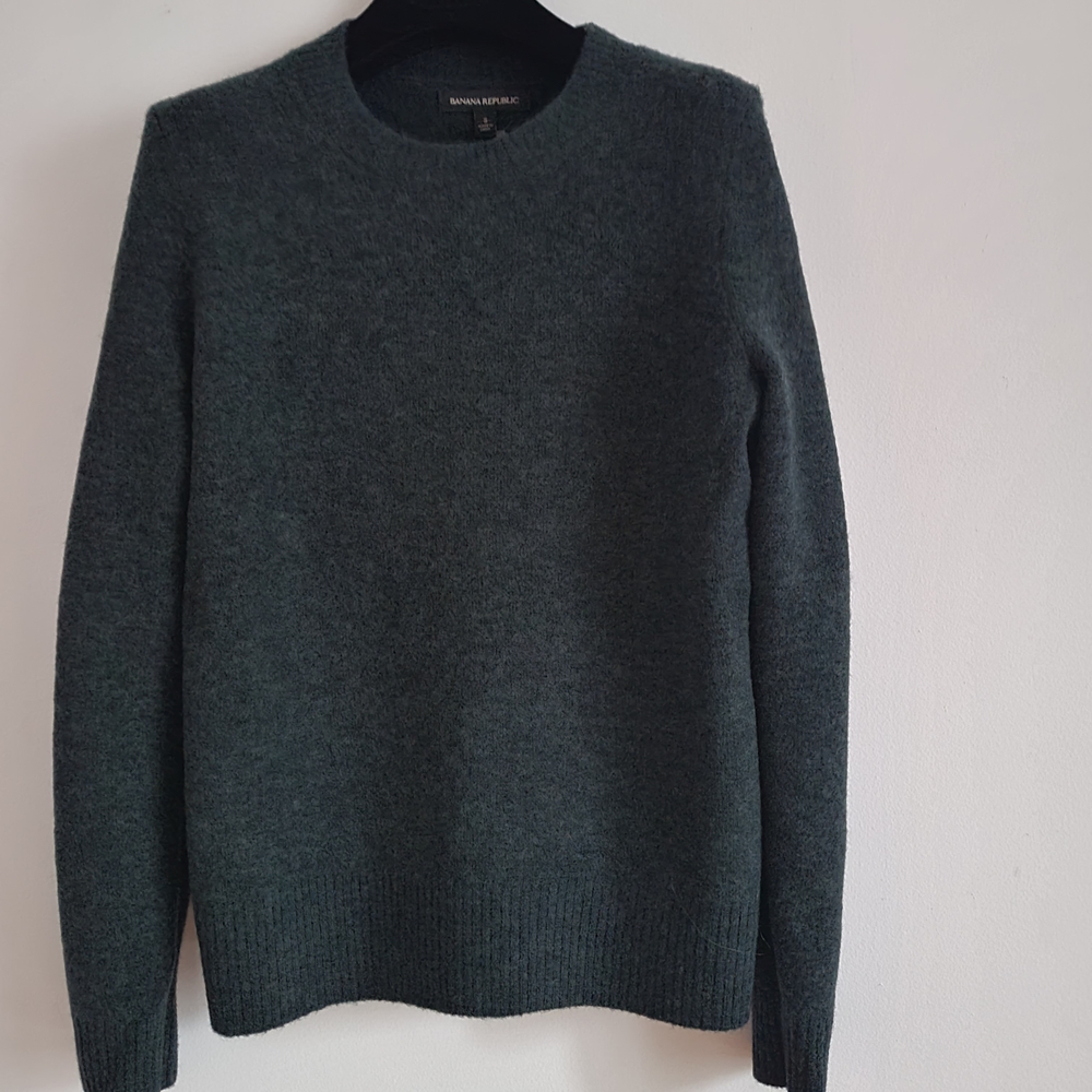 Banana Republic Women's Dark Green Wool Crewneck Sweater size S